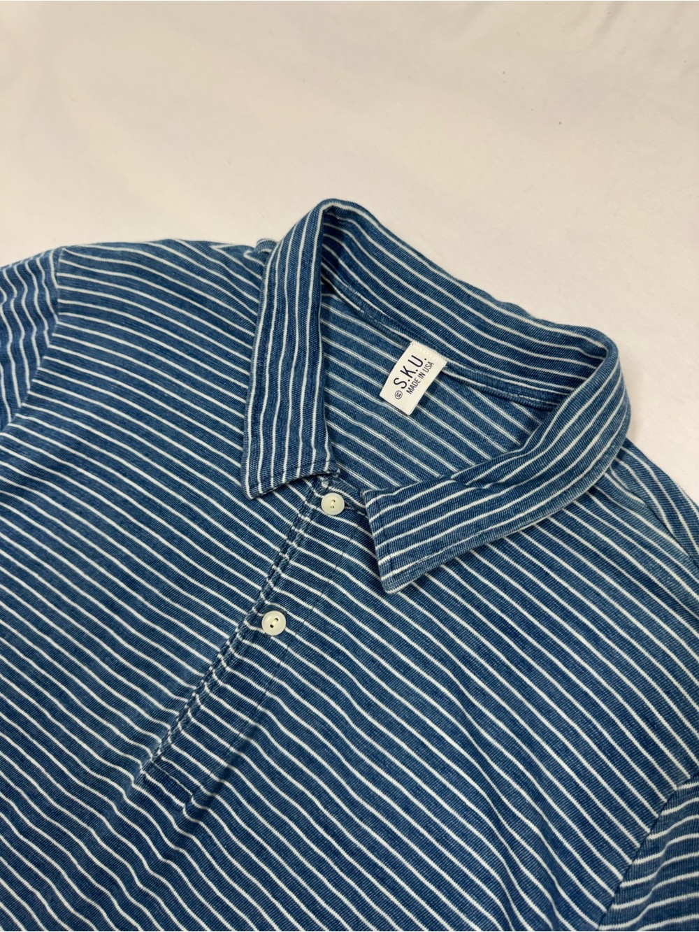 Save Khaki United Polo Men's Size Medium Blue White Striped Made in USA Stretch